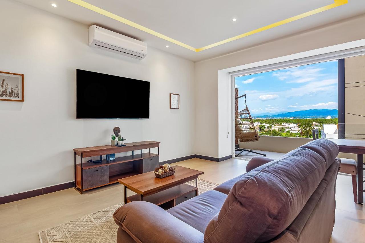 V Golf 601 Apartment